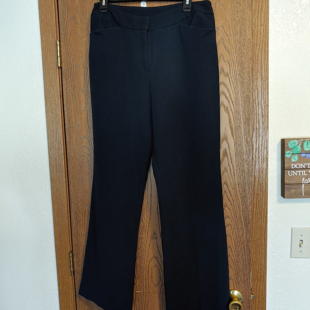 Black Anne Klein pants